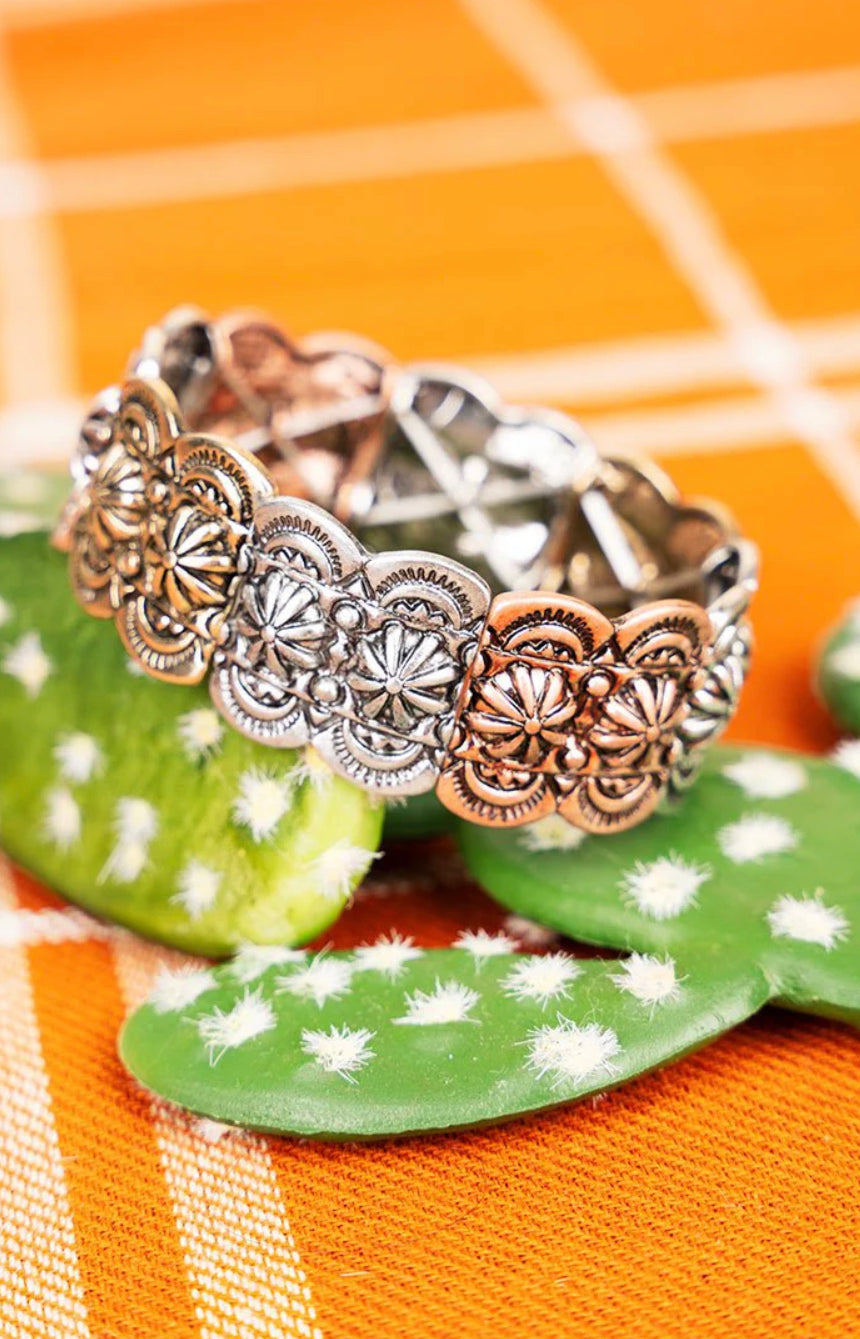 Tri-tone disk bracelet
