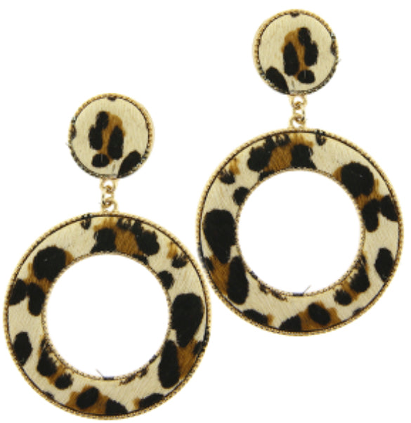 Leopard drop round studs