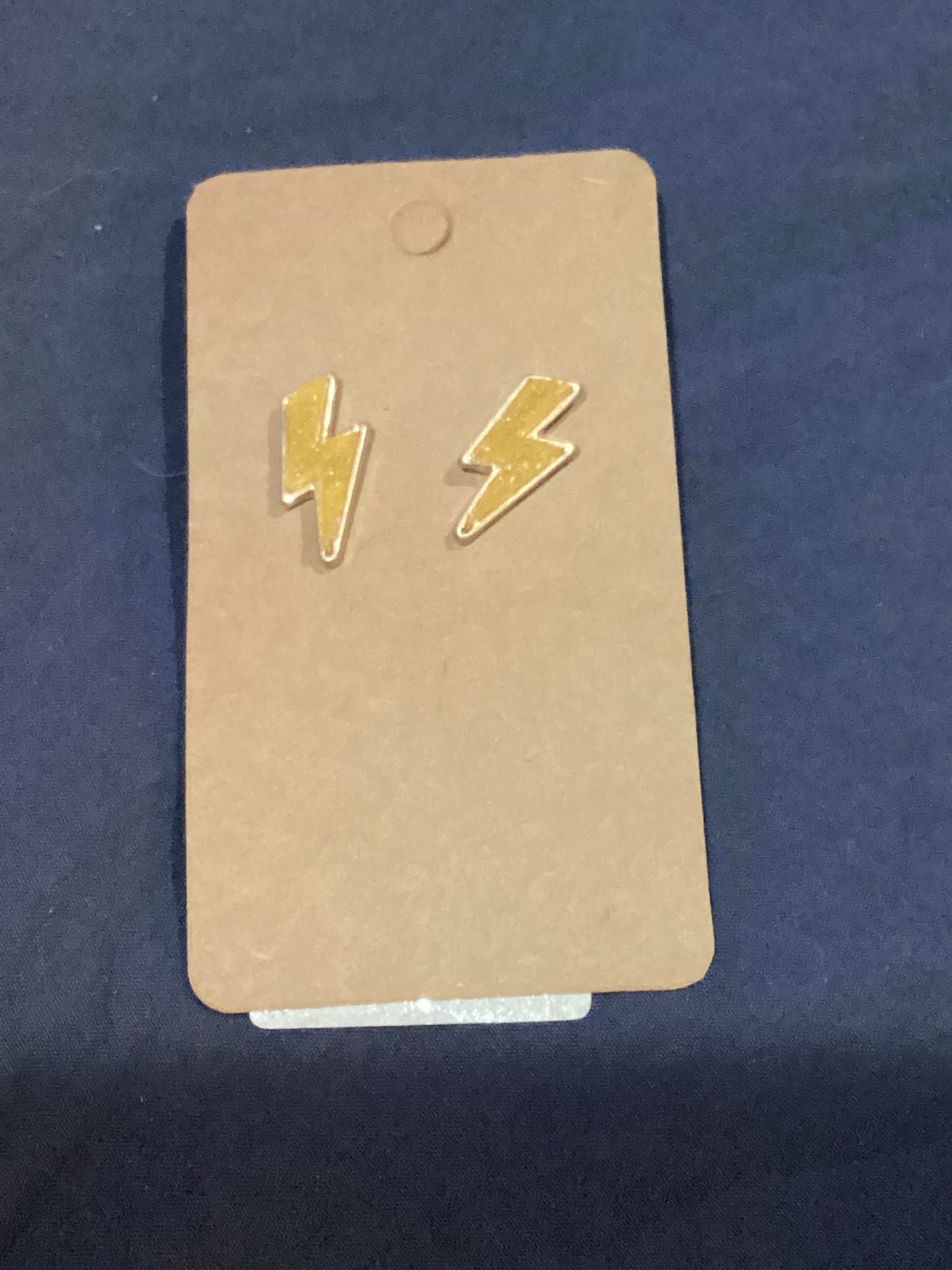 Mustard lightning bolt