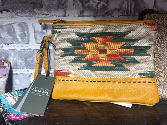 Tierra Fuerte pouch