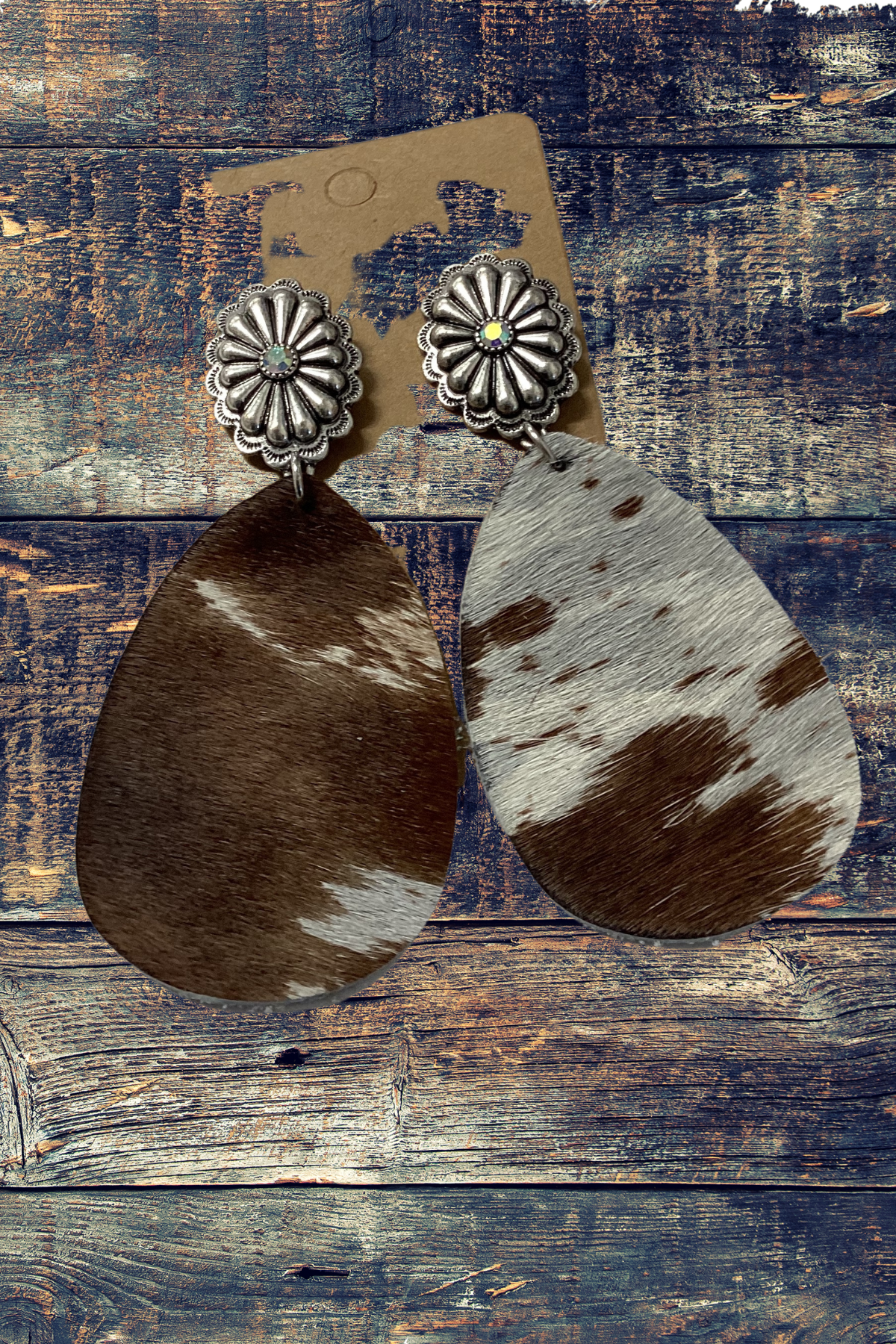 Silver scalloped stud cowhide teardrops