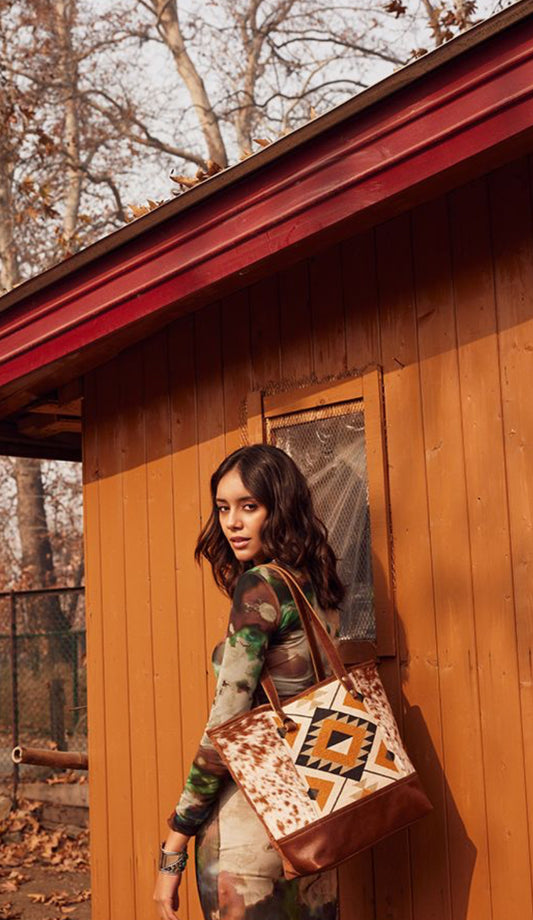 Leone Tote bag