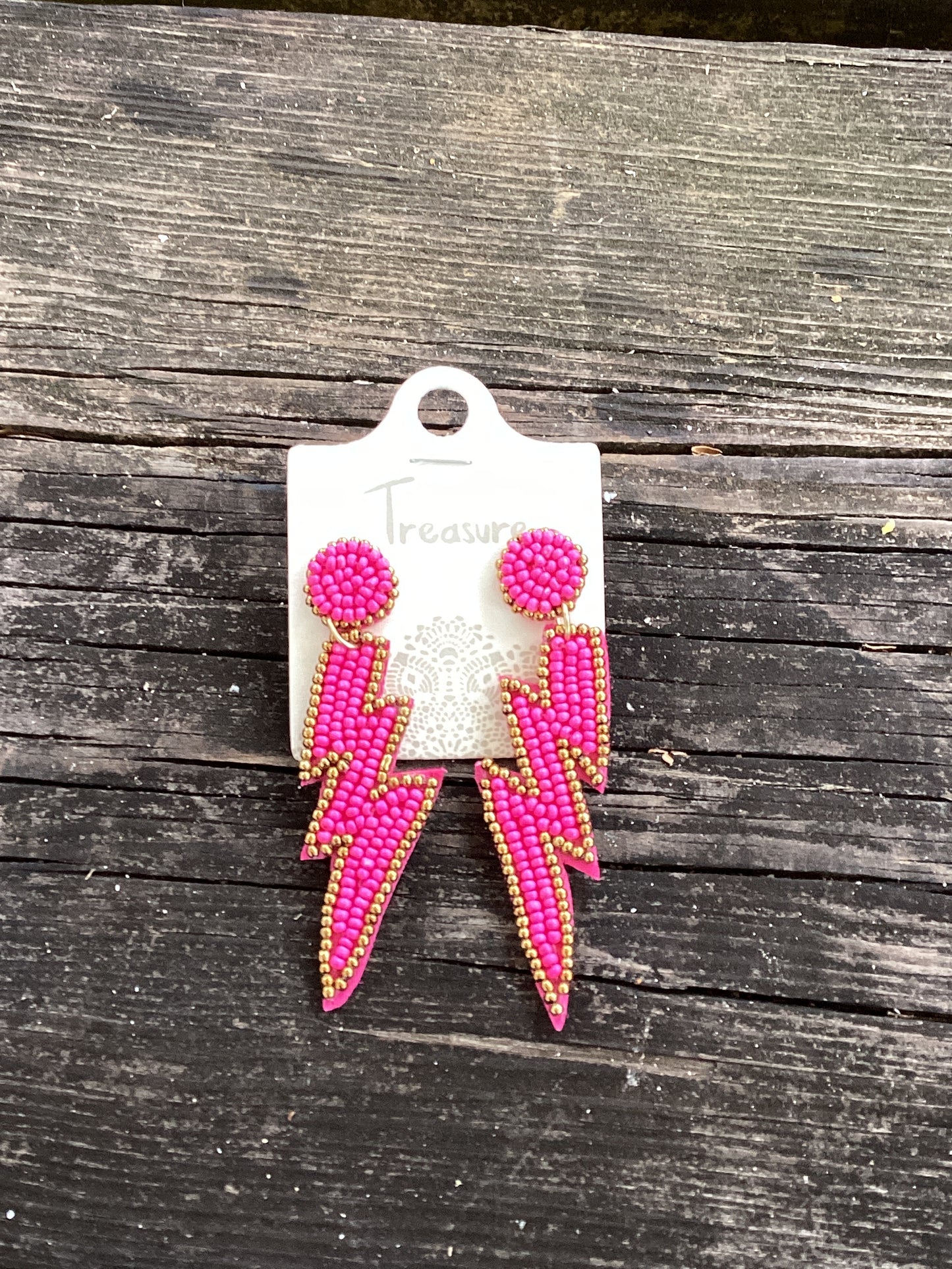 Lightening bolt seed bead studs pink